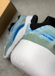 Кроссовки Adidas Yeezy 700 V3 Arzareth живое фото 4
